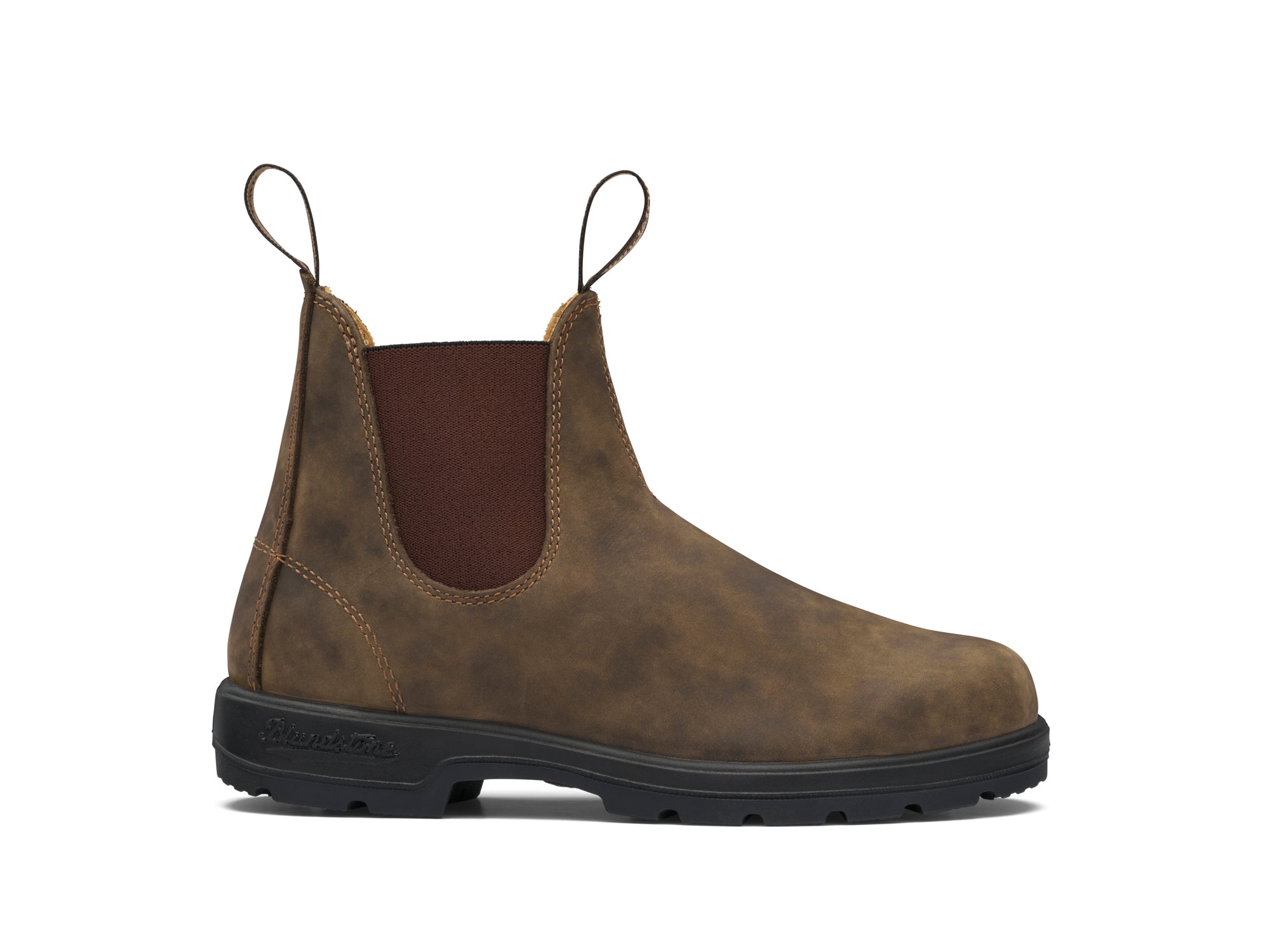 Blundstone Chelsea Boot rustikales braun, Foto von der Seite, wasserdicht mit robuster Sohle, seitliche Gummis Ton in Ton. schwarze Sohle