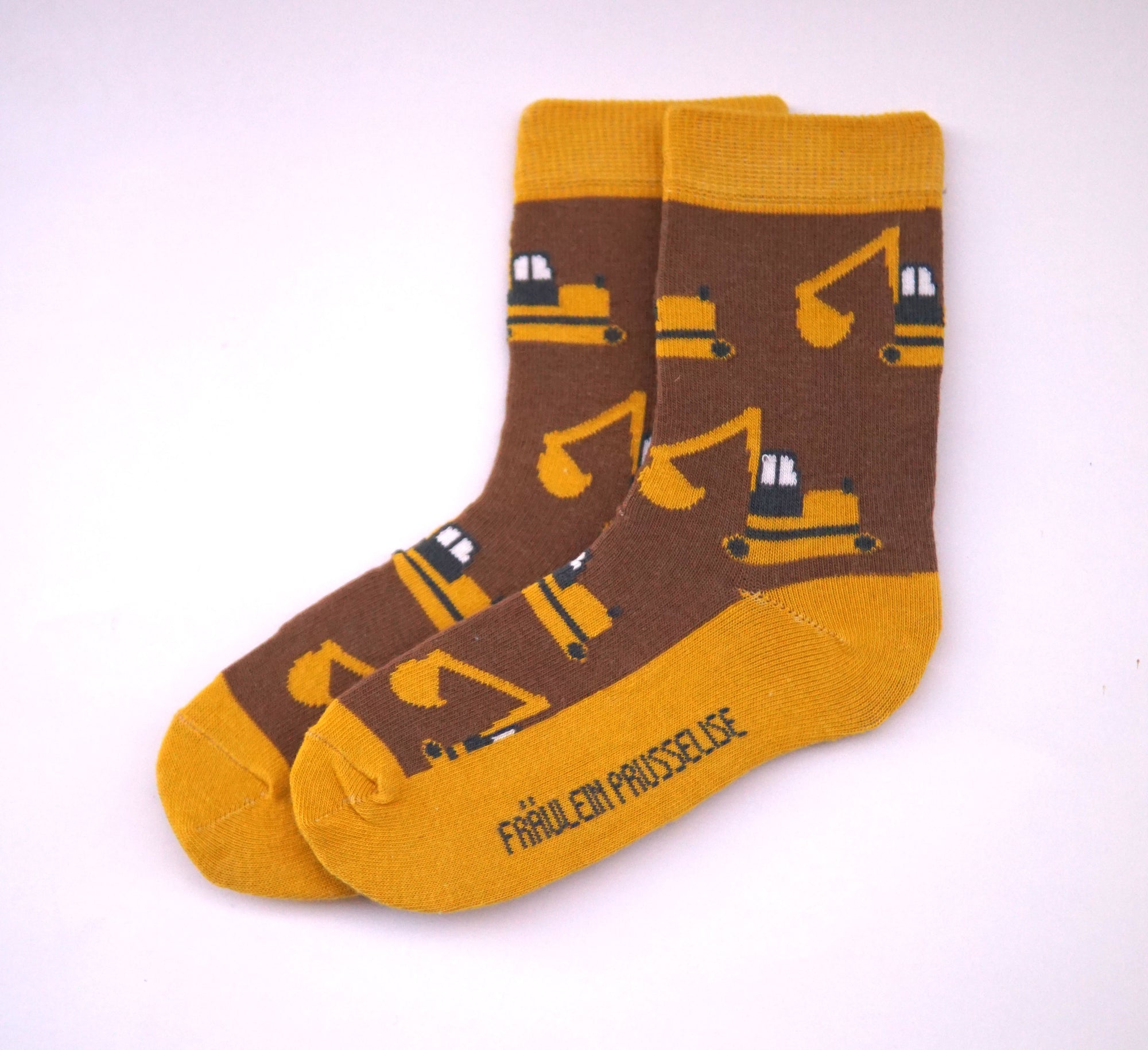Fräulein Prusselise bio socks featuring a playful digger design in white, perfect for stylish and eco-friendly wear.