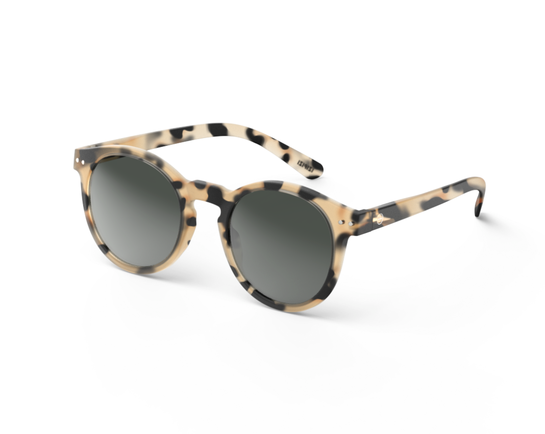 IZIPIZI Paris Sonnenbrille #M SUN Light Tortoise für Erwachsene, biobasiert, stilvolle Brille mit lichtdurchlässigen Gläsern