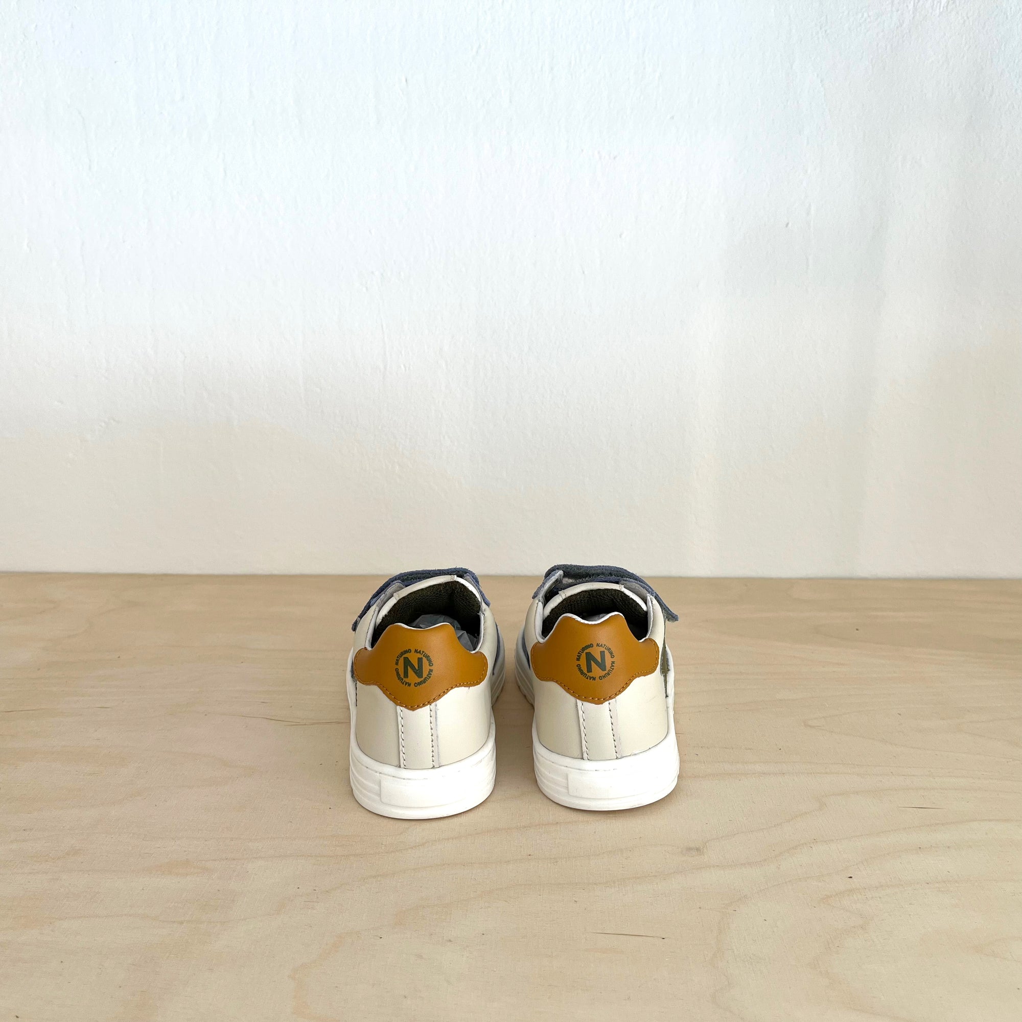 Naturino Hess Milk Klett Sneaker für Kids - keks.