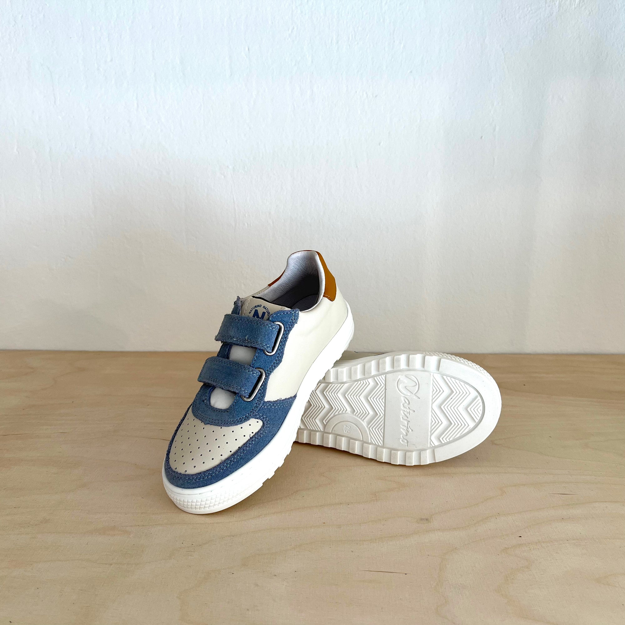 Naturino Hess Milk Klett Sneaker für Kids - keks.