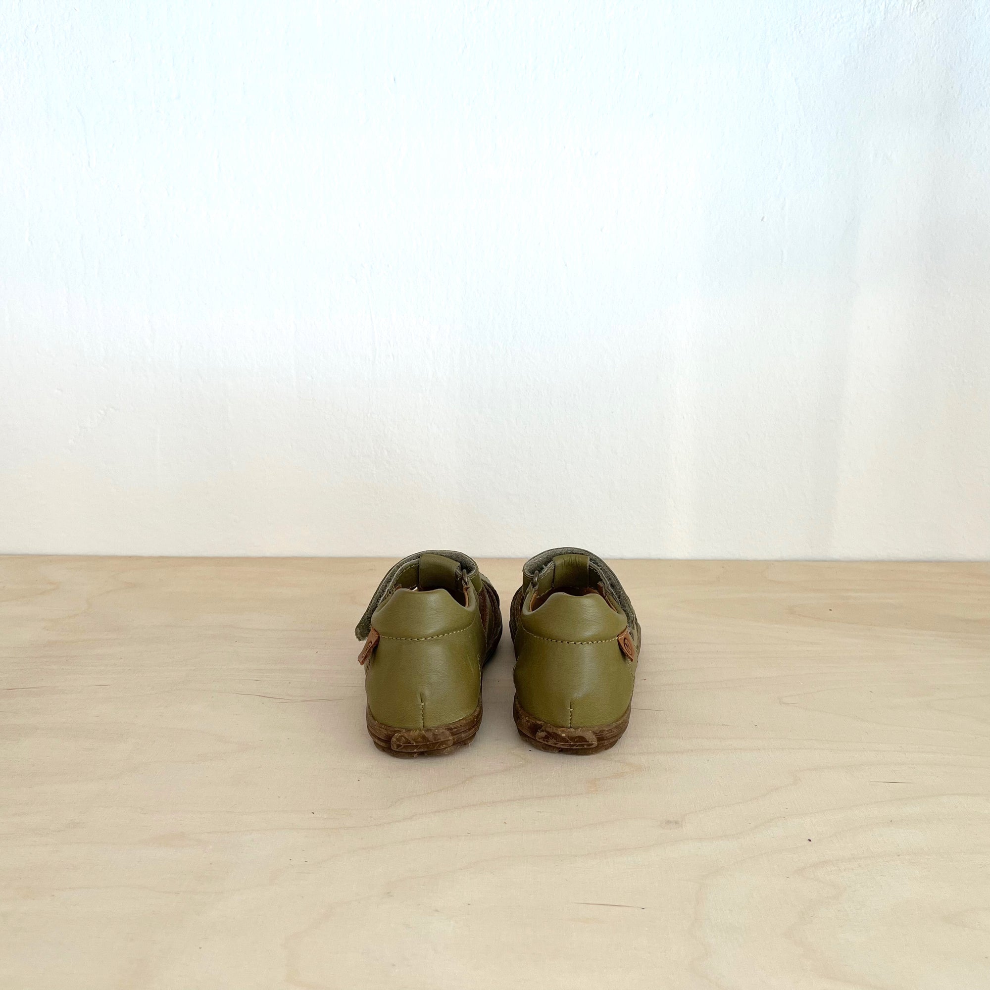 Naturino SEE Stone Klett Sandale Grün - keks.