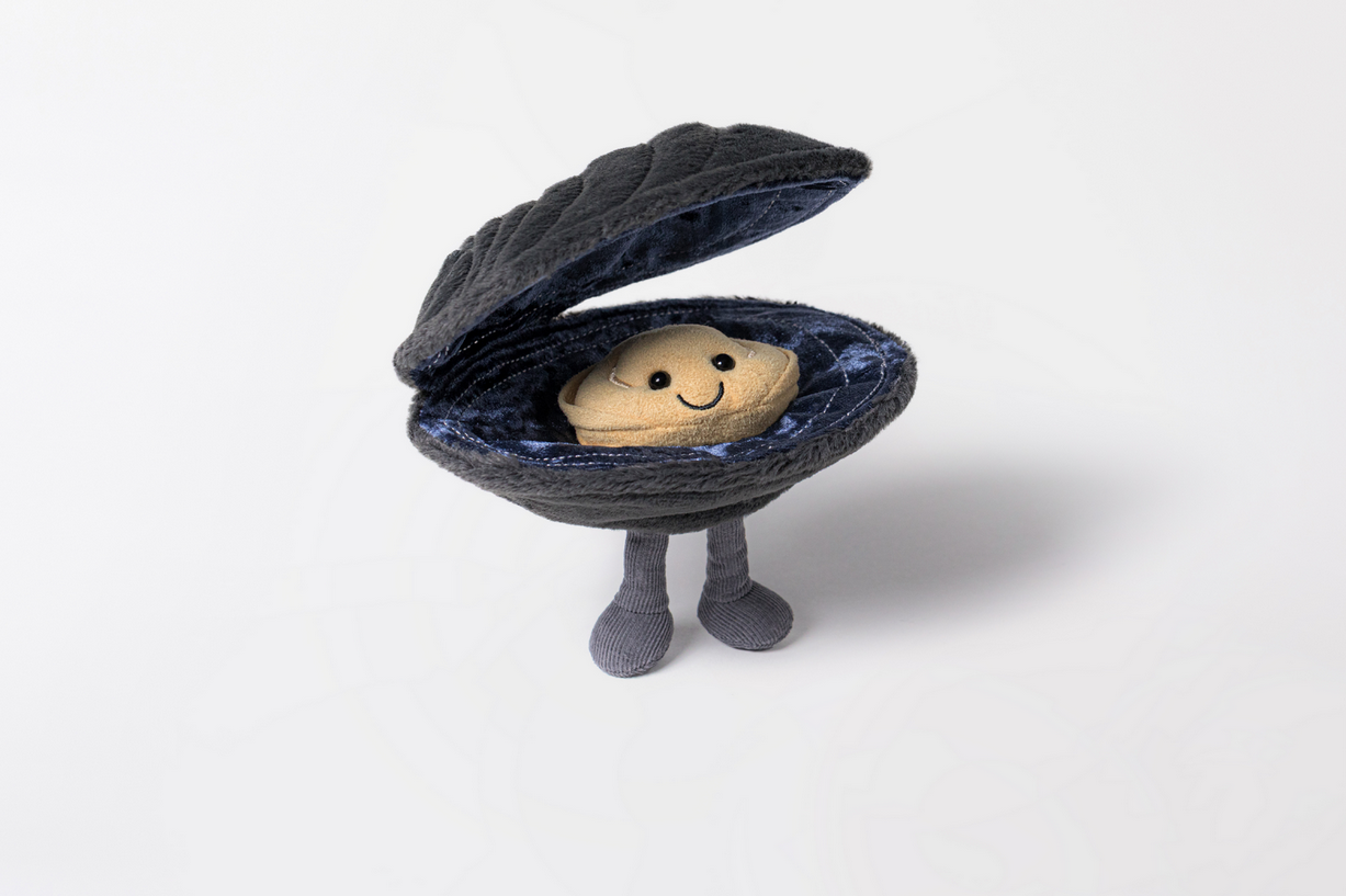 Jellycat Amuseables Michelle Mussel Süße Kuschel-Muschel - keks.