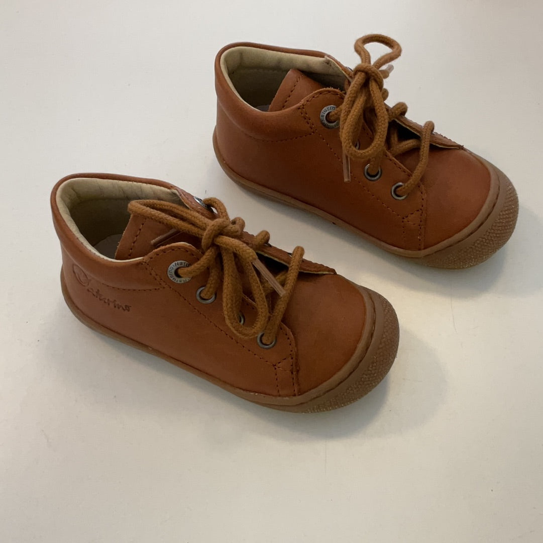 Naturino Cocoon Schnür Lauflernschuh COGNAC