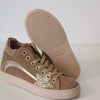 Cole Bounce Sneaker Sand Velours mit Goldstern - keks.