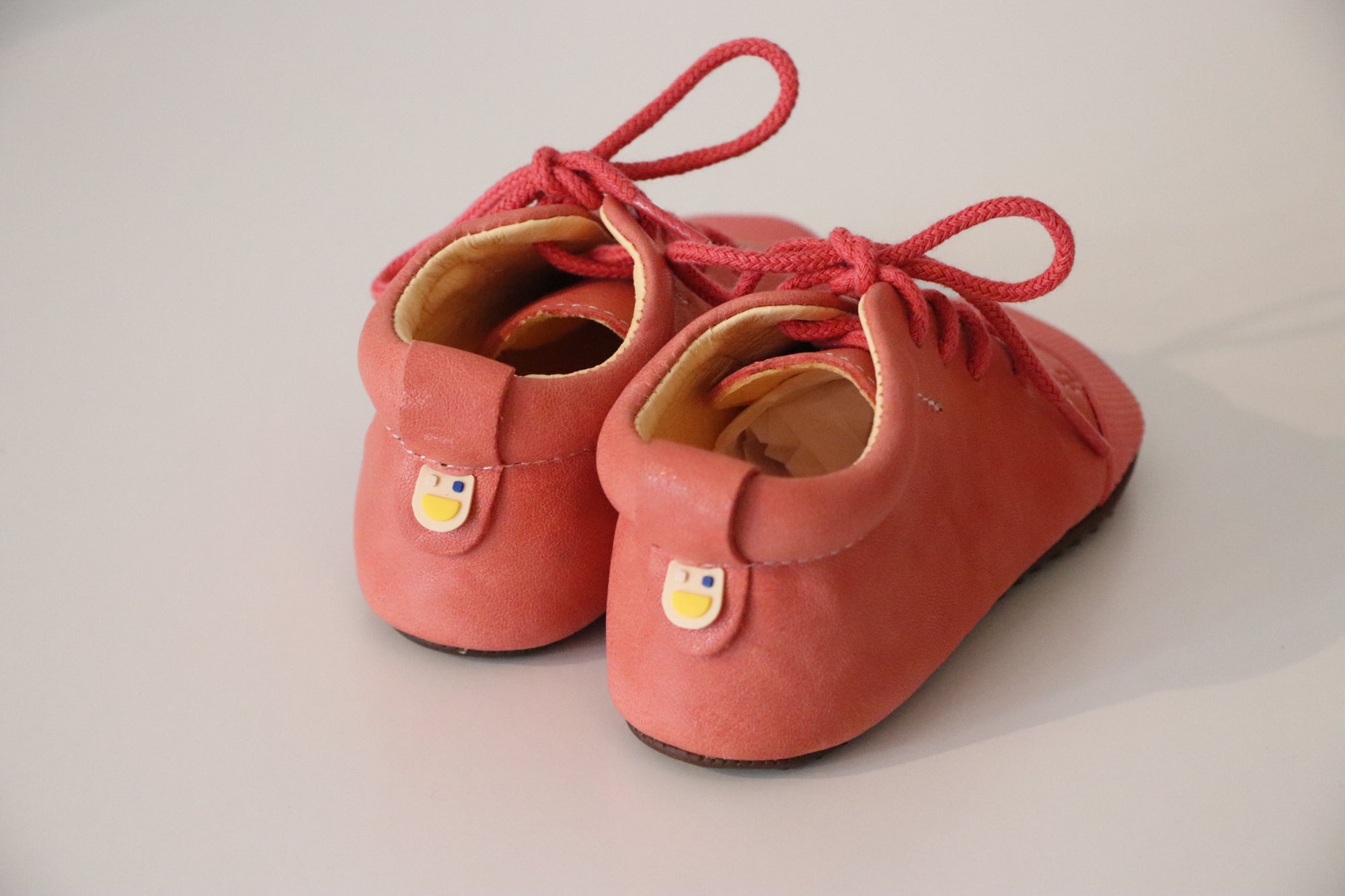 DULIS Babysneaker zum Schnüren mit Krabbelkappe PINK - keks.