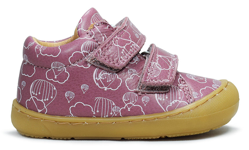 Süßer TELYOH Lauflerner Schuh Old Rose Ballon. Pinker Kinderschuh mit Klettverschluss, seitliche Ansicht  