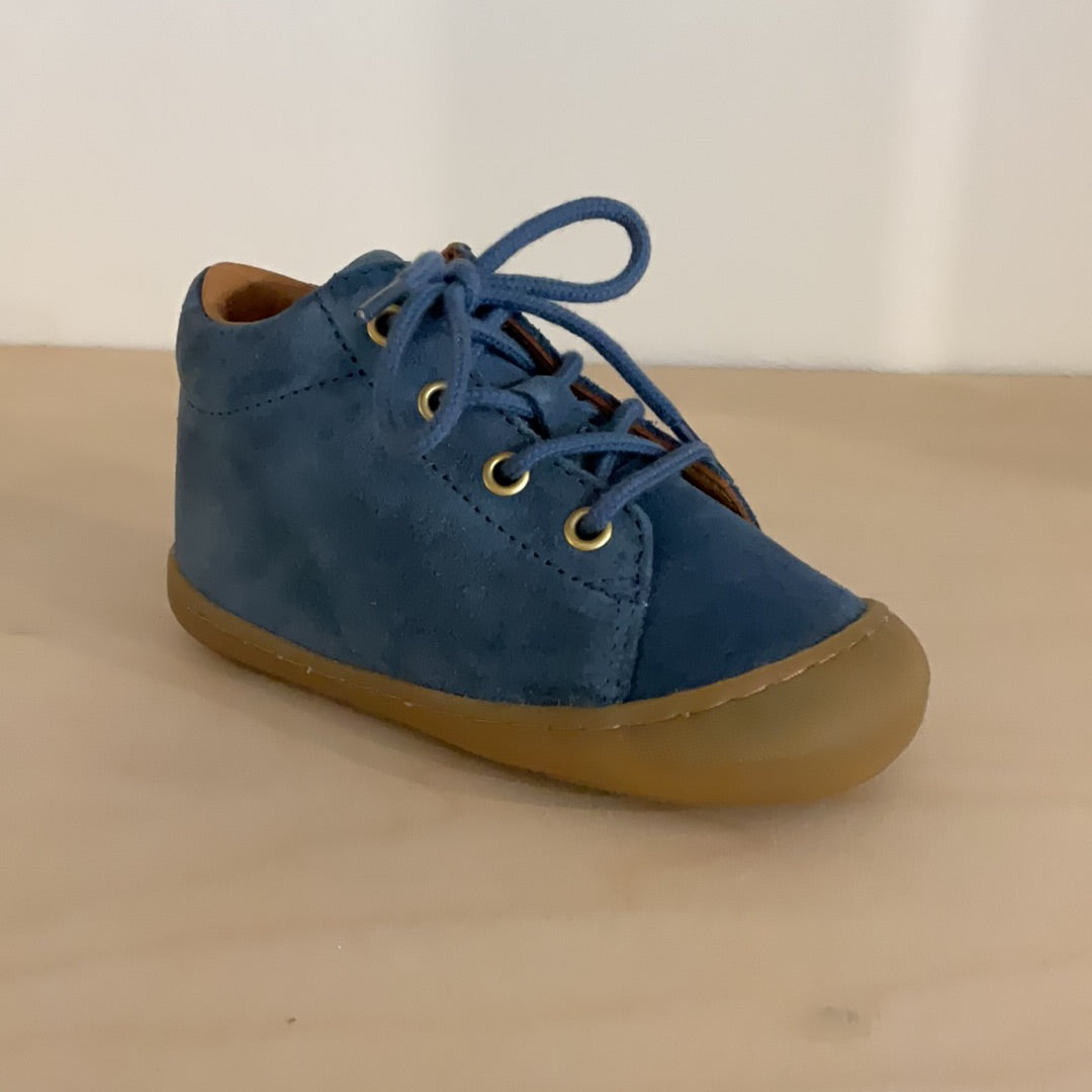Cooler Lauflernschuh von Telyoh in Dunkel Blau, Jeans Velours. Kinderschuh Mannie mit Schnürverschluss